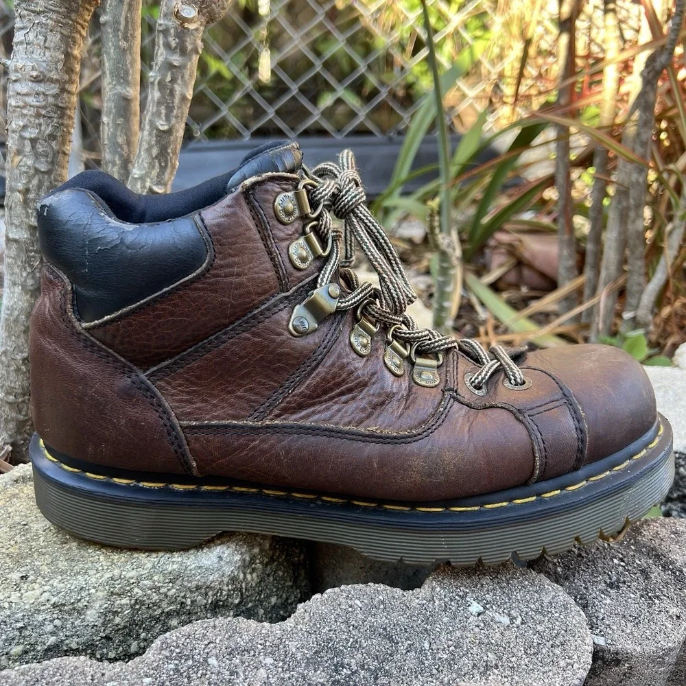 Dr Doc Martens DM's Mens Boot Size 9M US Brown Leather Chukka 11302 Y2k